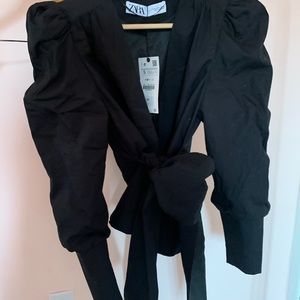 NWT Zara black puff sleeve v neck top
